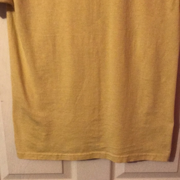 Georgia Tech Yellowjackets Basketball Yellow T-Shirt Men’s Small S - Picture 8 of 12